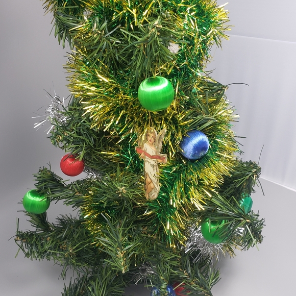 TableTop Christmas Tree (22" Height) - Picture 4 of 8